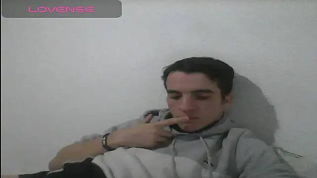 Snapshot of Tombgy07 chatting on 16, 1, 2025 Tombgy07 online show from 16, 1, 2025