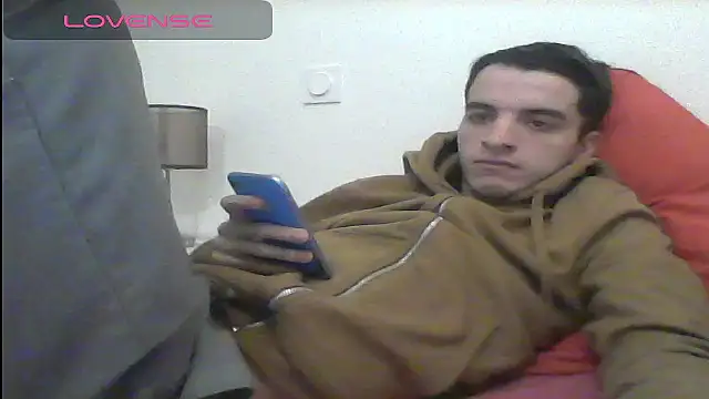 Snapshot of Tombgy07 chatting on 22, 2, 2025 Tombgy07 online show from 22, 2, 2025