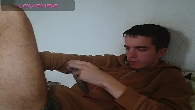 Snapshot of Tombgy07 chatting on 13, 9, 2025 Tombgy07 online show from 13, 9, 2025