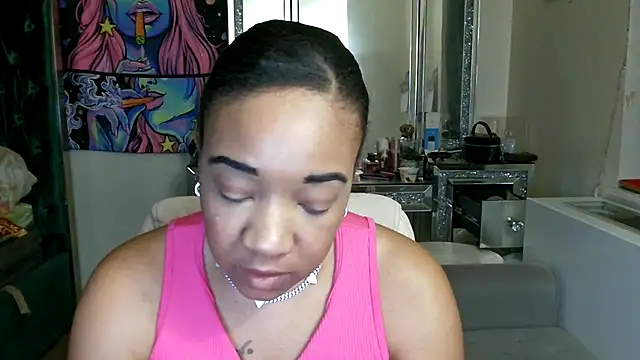 Snapshot of YasmineMinaj chatting on 21, 1, 2025 YasmineMinaj online show from 21, 1, 2025