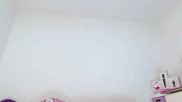 sashacreamy  online show from 19, 2, 2025