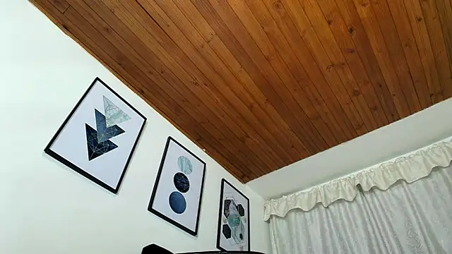 sam her online show from 6, 11, 2025