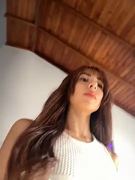 lauravasquez online show from 1, 4, 2026