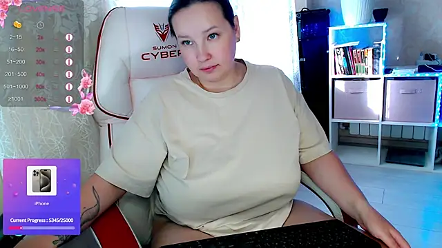 Snapshot of RaideneiX chatting on 25, 9, 2025 RaideneiX online show from 25, 9, 2025