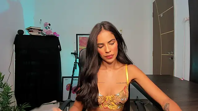 Snapshot of camille-rose chatting on 24, 6, 2026 camille-rose online show from 24, 6, 2026