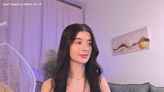 LauraCoy online show from 21, 1, 2025