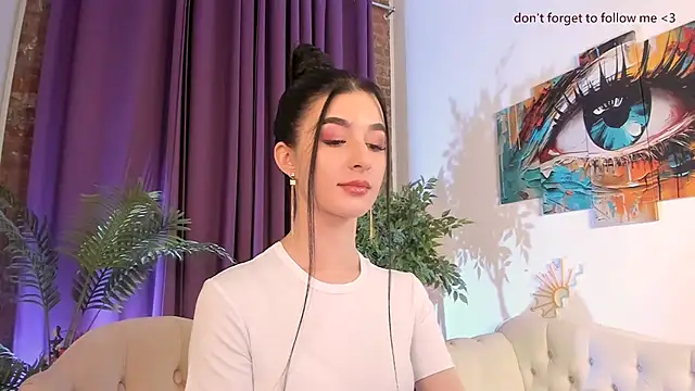 LauraCoy online show from 3, 6, 2026