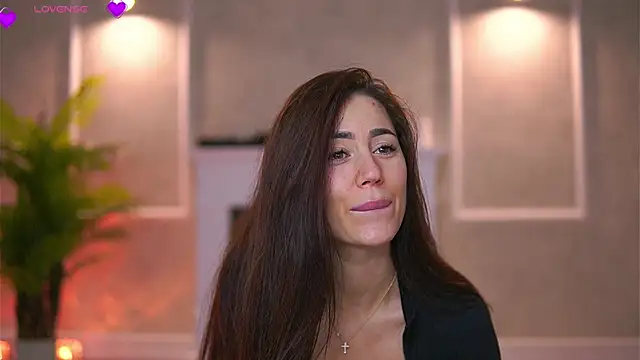 Snapshot of Abbela_White chatting on 4, 12, 2025 Abbela White online show from 4, 12, 2025