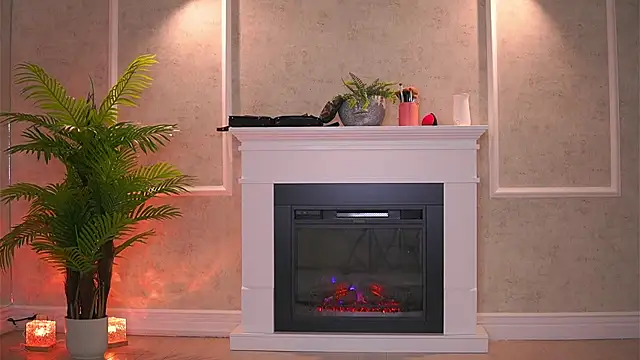 Snapshot of Abbela_White chatting on 5, 12, 2025 Abbela White online show from 5, 12, 2025