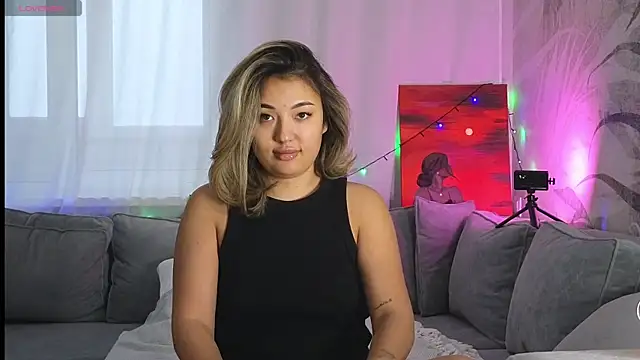 lily  foster online show from 10, 1, 2025