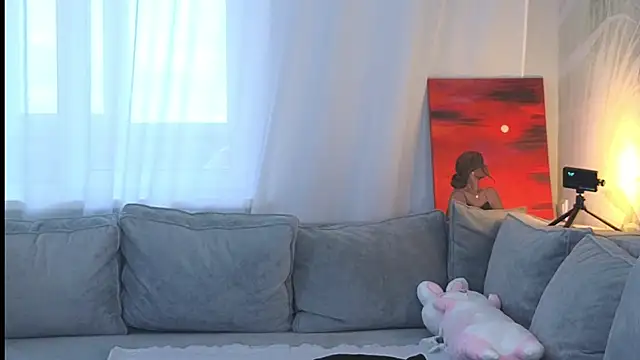 lily  foster online show from 21, 1, 2025