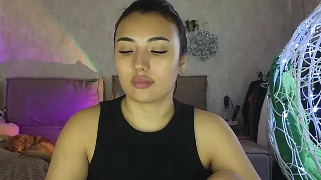 lily  foster online show from 7, 11, 2025