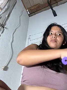 moncerrat luna online show from 7, 3, 2026