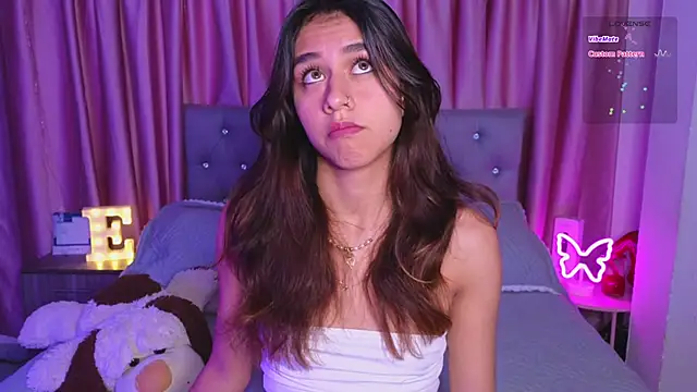 Emiily Scott1 online show from 29, 10, 2025