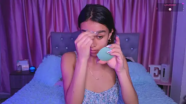 Emiily Scott1 online show from 15, 12, 2025