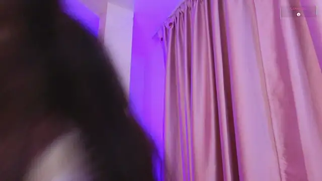 Snapshot of Emiily_Scott1 chatting on 11, 6, 2026 Emiily Scott1 online show from 11, 6, 2026