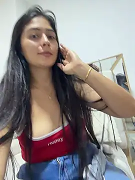 Snapshot of Sophie__Foxxx chatting on 22, 4, 2026 Sophie Foxxx online show from 22, 4, 2026