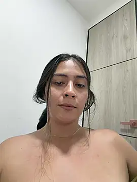 Snapshot of Sophie__Foxxx chatting on 26, 6, 2026 Sophie Foxxx online show from 26, 6, 2026