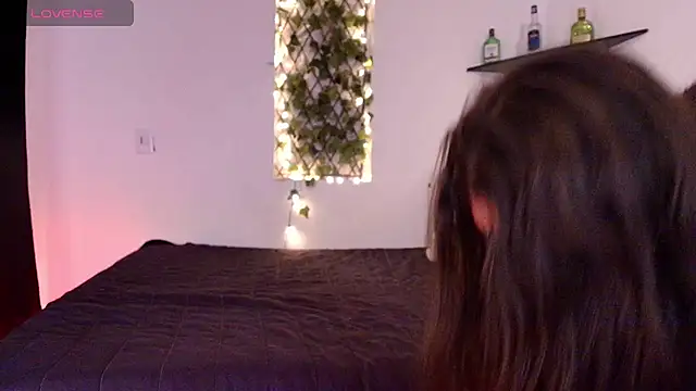 Snapshot of kisstarxxx chatting on 13, 5, 2026 kisstarxxx online show from 13, 5, 2026