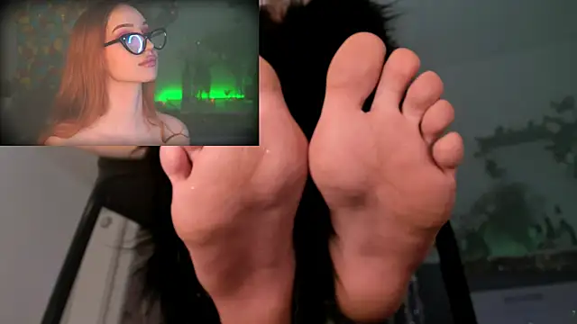 Snapshot of DorothyGilbert1 chatting on 15, 12, 2024 DorothyGilbert1 online show from 15, 12, 2024