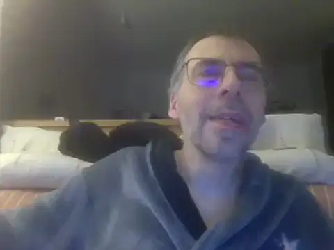 ptitcanard60600 online show from 13, 2, 2025