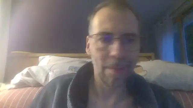 ptitcanard60600 online show from 4, 10, 2025