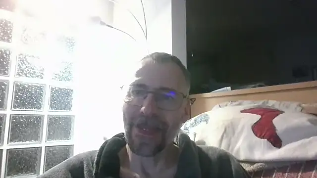 ptitcanard60600 online show from 30, 4, 2026