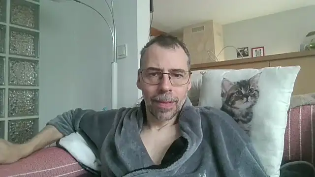ptitcanard60600 online show from 14, 5, 2026