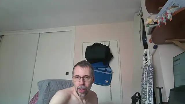 ptitcanard60600 online show from 4, 6, 2026