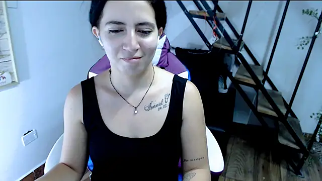 Snapshot of samantha_baby_ chatting on 12, 9, 2025 samantha baby online show from 12, 9, 2025