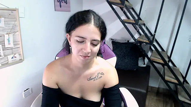 Snapshot of samantha_baby_ chatting on 8, 10, 2025 samantha baby online show from 8, 10, 2025