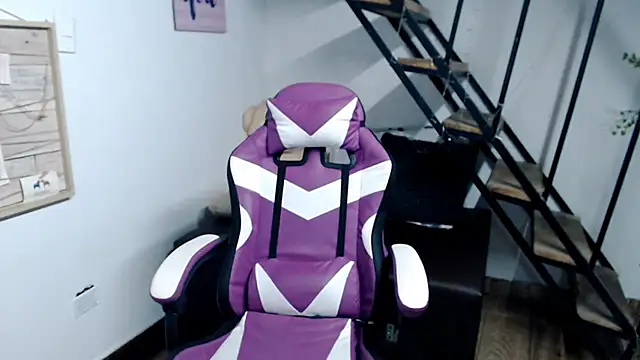 samantha baby  online show from 18, 11, 2025