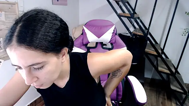 samantha baby  online show from 20, 11, 2025