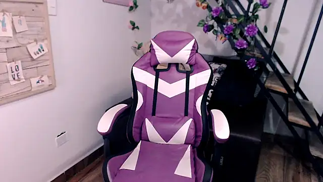 Snapshot of samantha_baby_ chatting on 15, 4, 2026 samantha baby online show from 15, 4, 2026