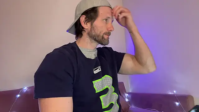 Snapshot of alexmannd chatting on 4, 12, 2025 alexmannd online show from 4, 12, 2025