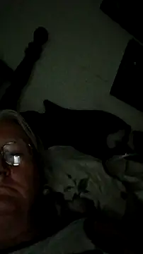 Snapshot of graham1980 chatting on 25, 11, 2025 graham1980 online show from 25, 11, 2025