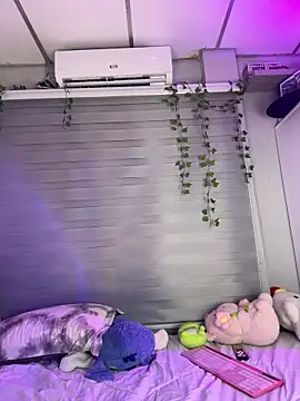 Snapshot of Lovely_Janeth chatting on 4, 12, 2025 Lovely Janeth online show from 4, 12, 2025