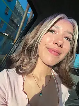 Snapshot of Lovely_Janeth chatting on 13, 12, 2025 Lovely Janeth online show from 13, 12, 2025