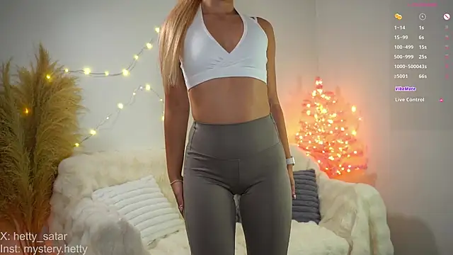 Snapshot of Hetty_satar chatting on 1, 2, 2025 Hetty satar online show from 1, 2, 2025
