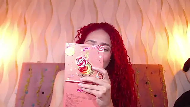 Snapshot of IsabelaLatina chatting on 27, 9, 2025 IsabelaLatina online show from 27, 9, 2025