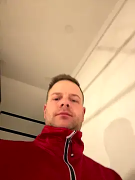 Snapshot of Danii0790 chatting on 18, 12, 2025 Danii0790 online show from 18, 12, 2025