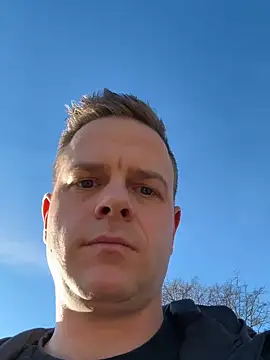 Snapshot of Danii0790 chatting on 20, 12, 2025 Danii0790 online show from 20, 12, 2025