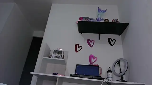 Snapshot of ari_sexy1 chatting on 1, 11, 2025 ari sexy1 online show from 1, 11, 2025