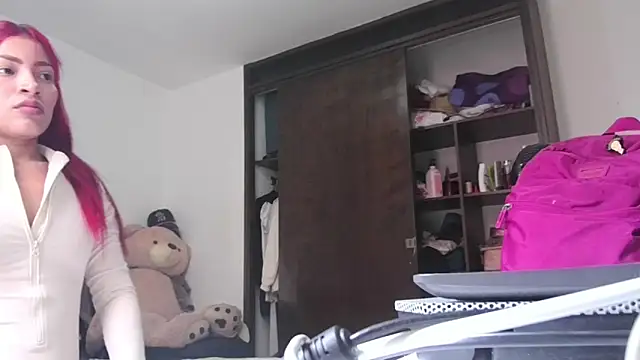 Snapshot of ari_sexy1 chatting on 3, 12, 2025 ari sexy1 online show from 3, 12, 2025