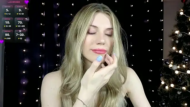 Snapshot of Lilianna_Just chatting on 6, 12, 2024 Lilianna Just online show from 6, 12, 2024