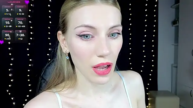 Snapshot of Lilianna_Just chatting on 12, 1, 2025 Lilianna Just online show from 12, 1, 2025