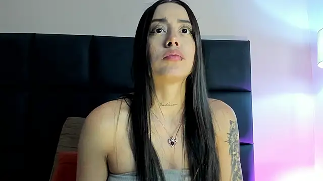 NoraDasilva online show from 6, 11, 2025