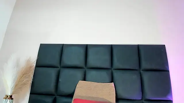 NoraDasilva online show from 14, 11, 2025