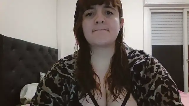 Snapshot of Bombon_ok chatting on 2, 11, 2025 Bombon ok online show from 2, 11, 2025