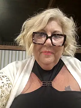 Snapshot of Merilulla chatting on 18, 4, 2026 Merilulla online show from 18, 4, 2026